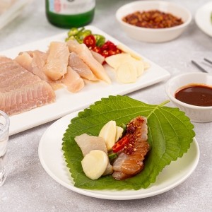[엠픽] 코 끝 찡한 명품 숙성 홍어회 150g/250g