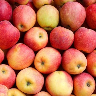 CJ프레시마켓,[엠픽] 유명산지 부사 사과 2.5kg 골라담기(보조개/정품사과/세척사과)